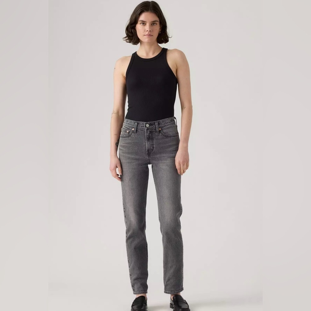 Levi's|Women’s Wedgie Slim Dark Gray Straight Jeans,High Waistsize 26,Staple